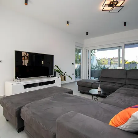 Elite 1 Villa *