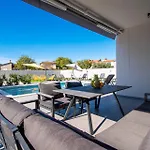 Villa Elite 1 *